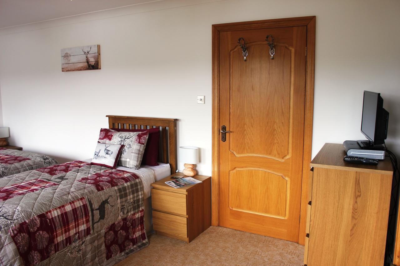 Oak Lodge Bed And Breakfast Overscaig Room photo